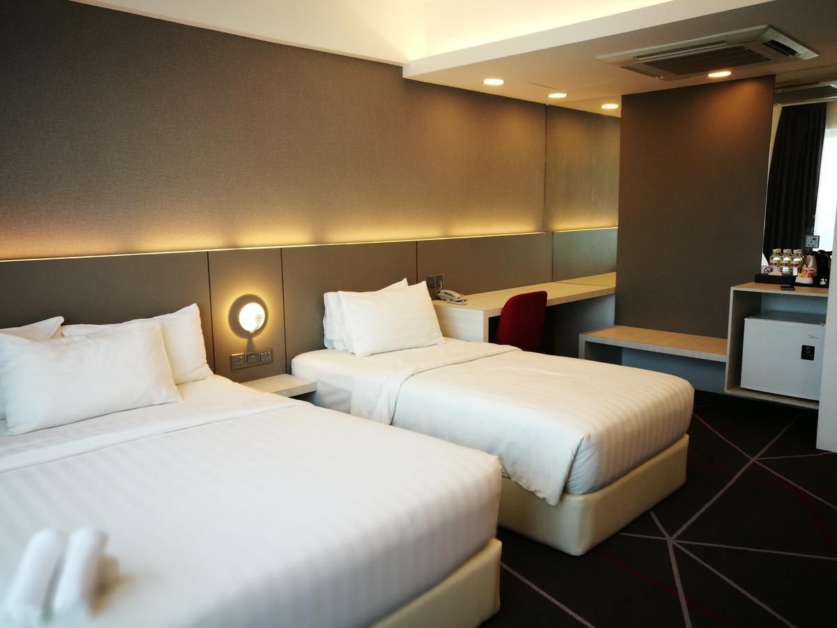 Amerin 4* Johor Bahru